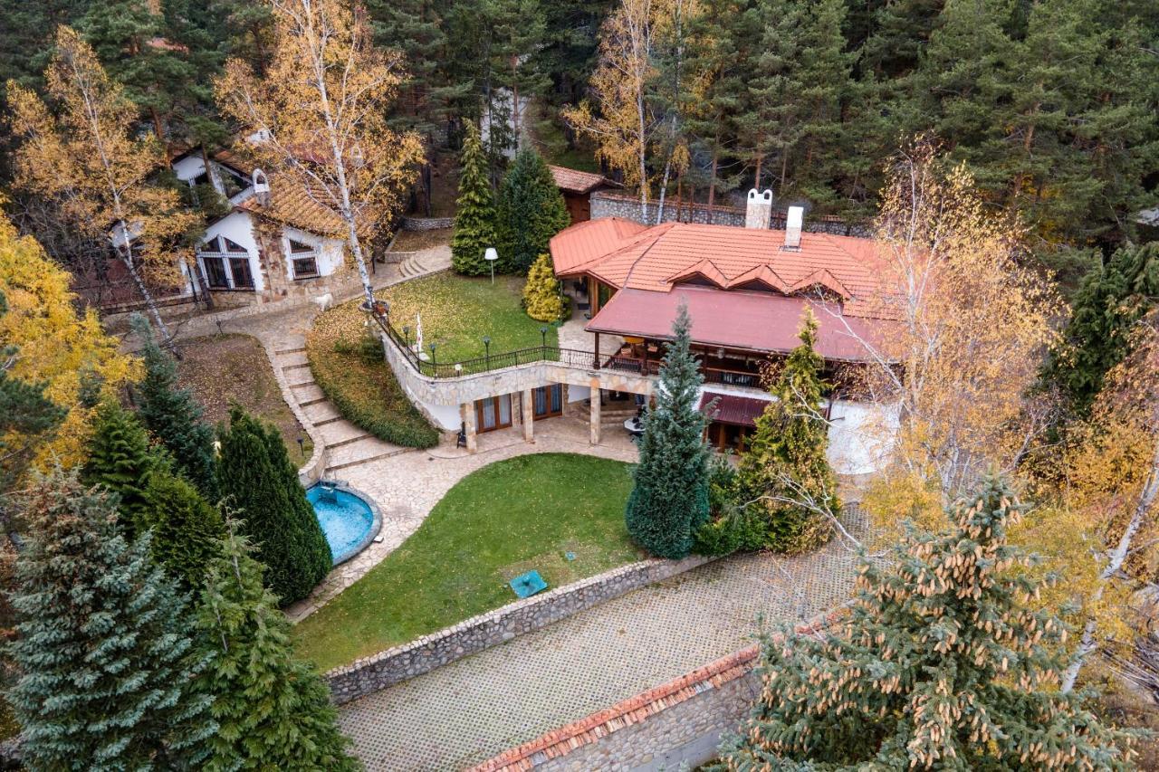 Villa Anna Luxury Lake Residence Shtarkelovo Gnezdo Esterno foto