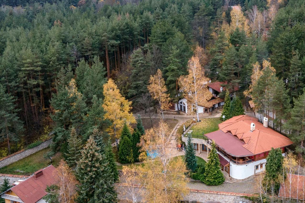 Villa Anna Luxury Lake Residence Shtarkelovo Gnezdo Esterno foto