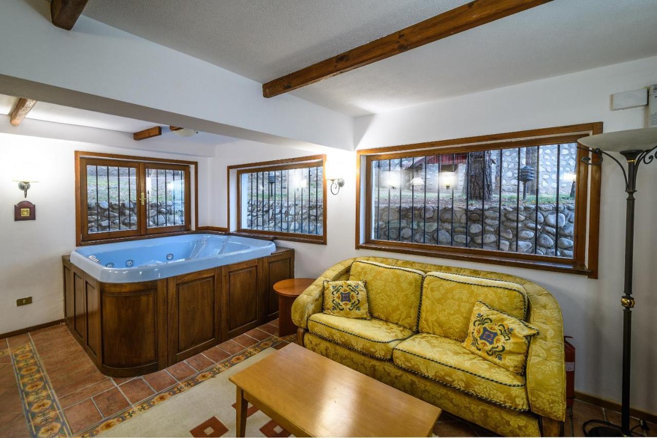Villa Anna Luxury Lake Residence Shtarkelovo Gnezdo Esterno foto