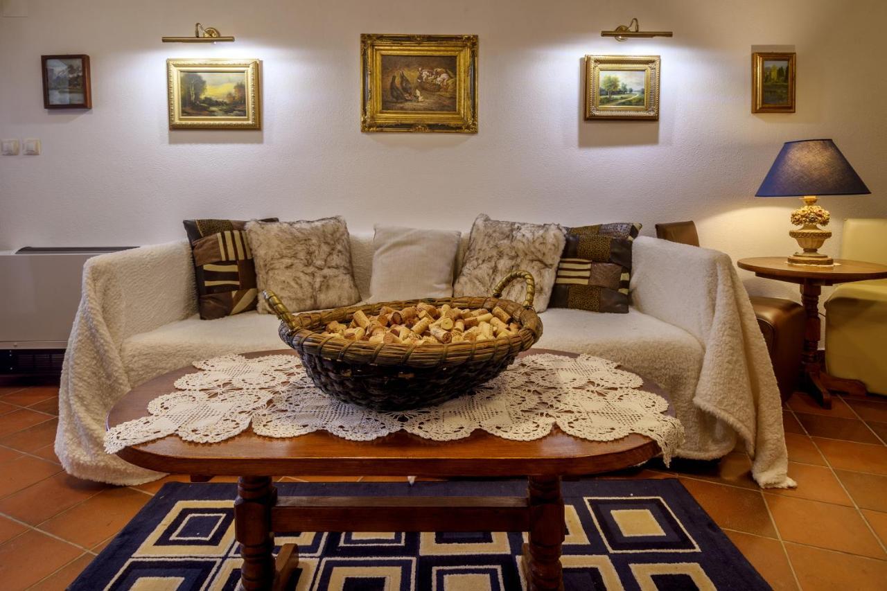 Villa Anna Luxury Lake Residence Shtarkelovo Gnezdo Esterno foto