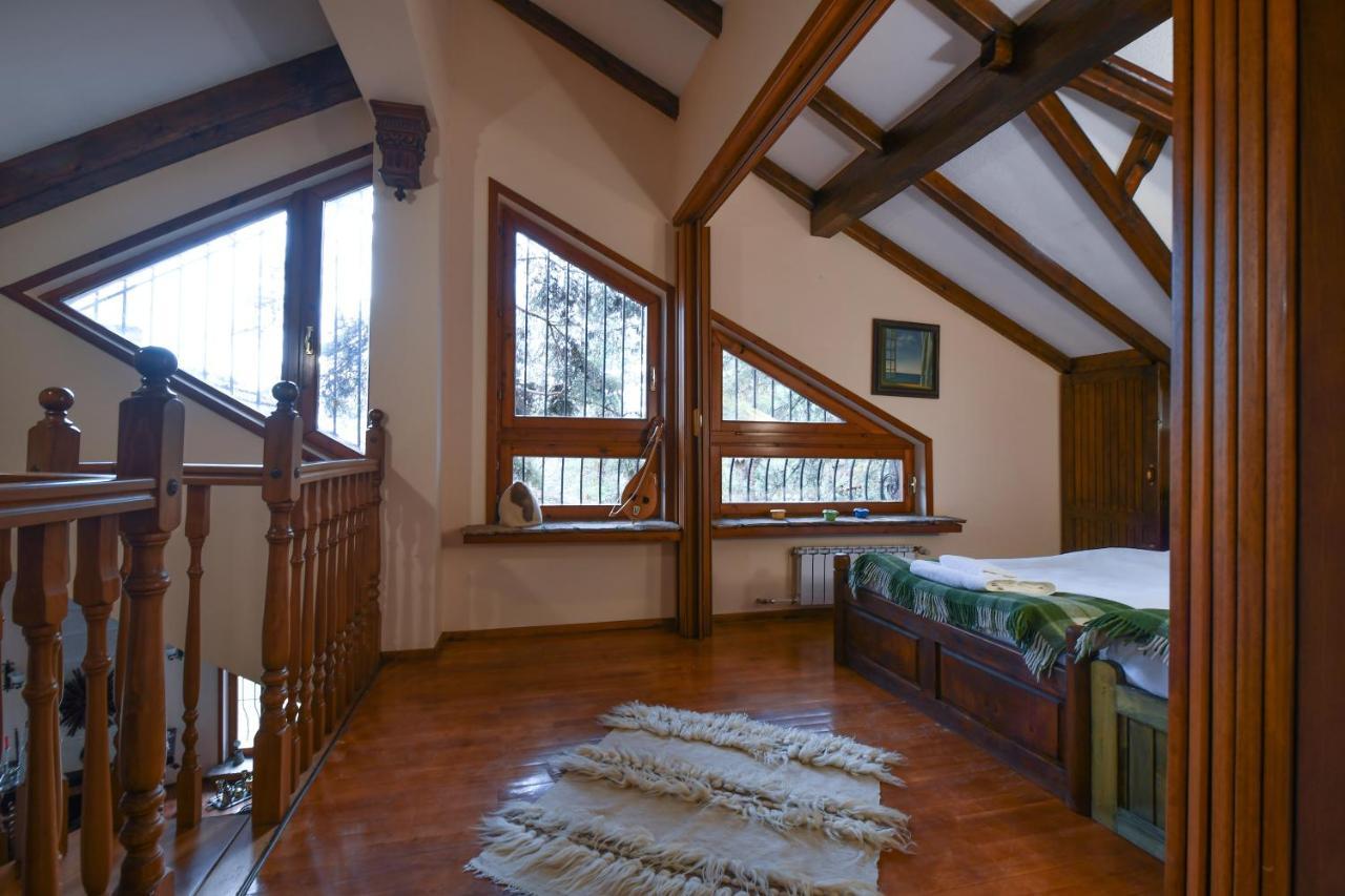Villa Anna Luxury Lake Residence Shtarkelovo Gnezdo Esterno foto