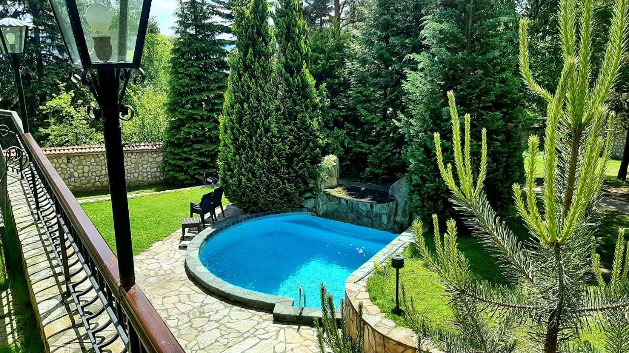 Villa Anna Luxury Lake Residence Shtarkelovo Gnezdo Esterno foto