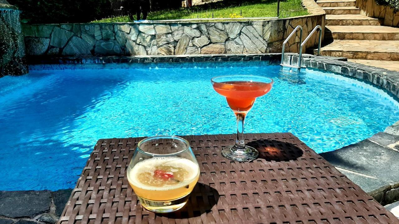 Villa Anna Luxury Lake Residence Shtarkelovo Gnezdo Esterno foto